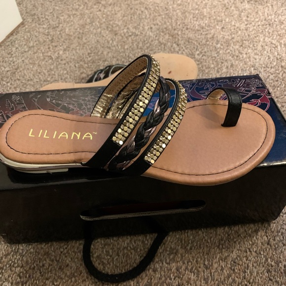 Like new Sandals - Picture 2 of 3